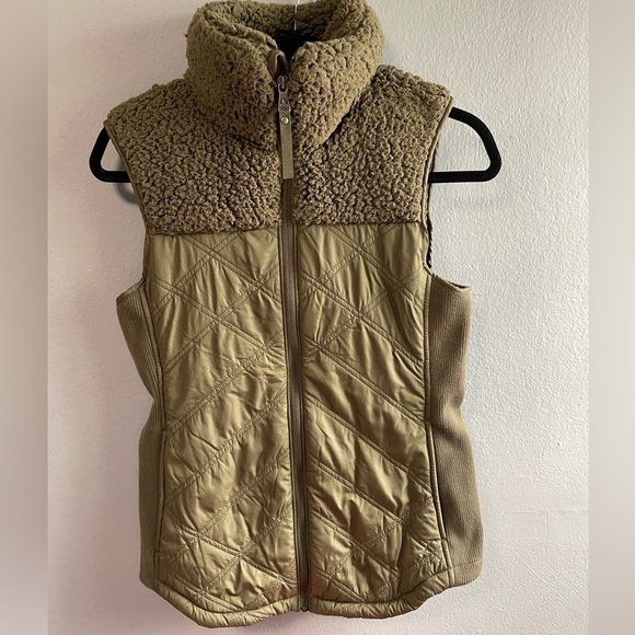 NWT Prana Esla Vest in green. Size X-Small. - Picture 1 of 12